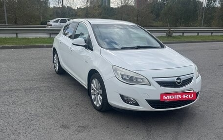 Opel Astra J, 2012 год, 800 000 рублей, 5 фотография