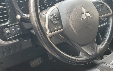 Mitsubishi Outlander III рестайлинг 3, 2013 год, 1 520 000 рублей, 7 фотография