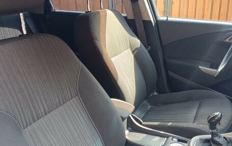 Opel Astra J, 2011 год, 700 000 рублей, 9 фотография