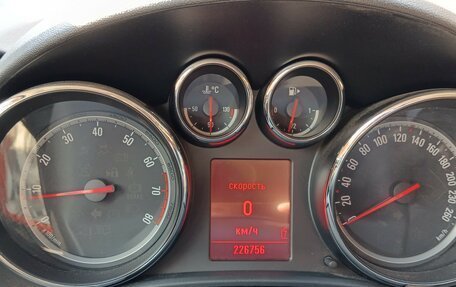 Opel Astra J, 2011 год, 700 000 рублей, 6 фотография