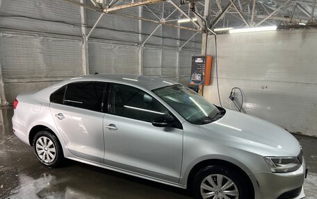 Volkswagen Jetta VI, 2013 год, 850 000 рублей, 4 фотография