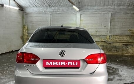 Volkswagen Jetta VI, 2013 год, 850 000 рублей, 10 фотография