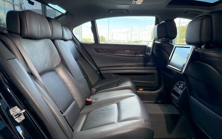 BMW 7 серия, 2015 год, 1 999 000 рублей, 16 фотография