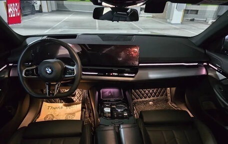 BMW 5 серия, 2024 год, 6 050 001 рублей, 8 фотография