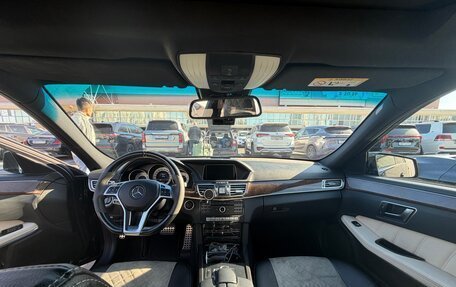 Mercedes-Benz E-Класс, 2015 год, 2 500 000 рублей, 4 фотография