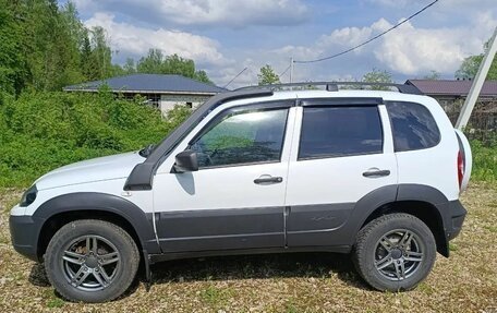 Chevrolet Niva I рестайлинг, 2020 год, 850 000 рублей, 10 фотография