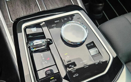 BMW 7 серия, 2025 год, 14 300 000 рублей, 10 фотография