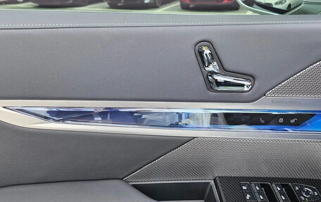 BMW 7 серия, 2025 год, 14 300 000 рублей, 15 фотография