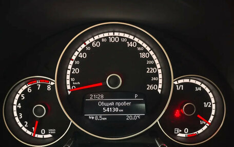 Volkswagen Beetle, 2014 год, 1 650 000 рублей, 9 фотография