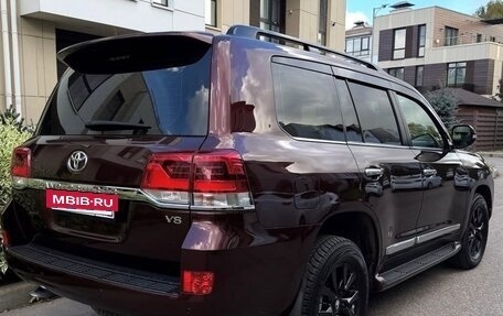 Toyota Land Cruiser 200, 2017 год, 5 970 000 рублей, 7 фотография