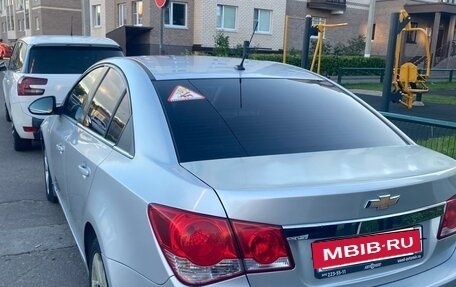 Chevrolet Cruze II, 2011 год, 600 000 рублей, 3 фотография
