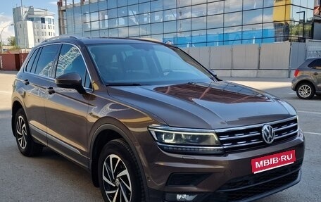Volkswagen Tiguan II, 2018 год, 2 999 999 рублей, 1 фотография