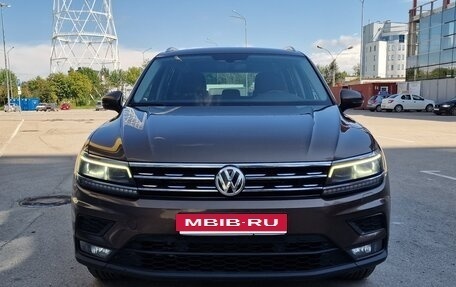 Volkswagen Tiguan II, 2018 год, 2 999 999 рублей, 3 фотография