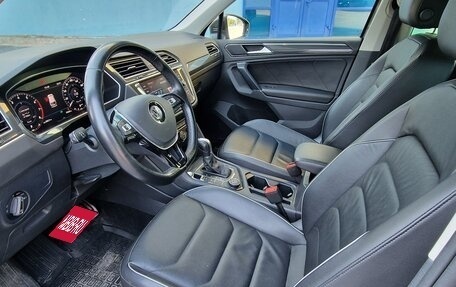 Volkswagen Tiguan II, 2018 год, 2 999 999 рублей, 9 фотография
