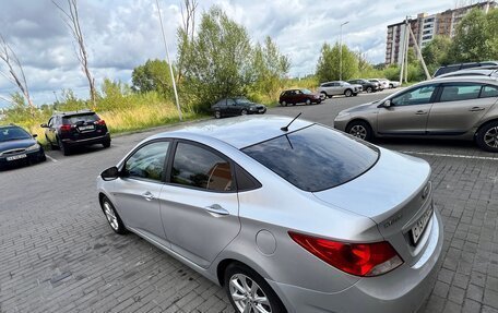 Hyundai Solaris II рестайлинг, 2011 год, 680 000 рублей, 5 фотография