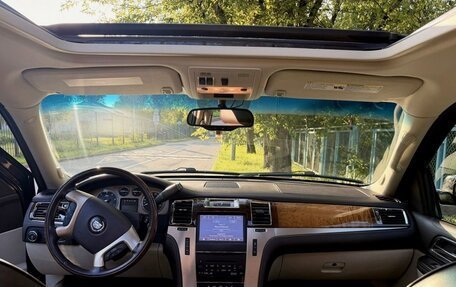 Cadillac Escalade III, 2013 год, 2 300 000 рублей, 1 фотография
