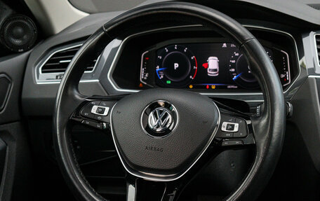 Volkswagen Tiguan II, 2019 год, 3 180 000 рублей, 11 фотография
