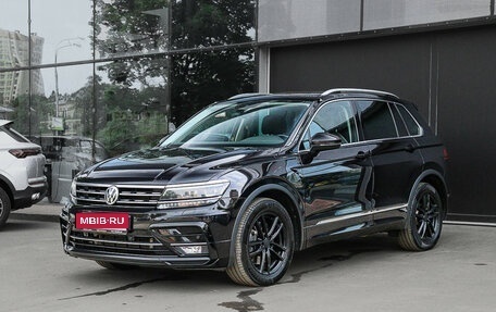 Volkswagen Tiguan II, 2019 год, 3 180 000 рублей, 1 фотография