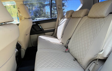 Toyota Land Cruiser Prado 150 рестайлинг 2, 2010 год, 3 400 000 рублей, 13 фотография