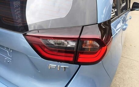 Honda Fit, 2022 год, 975 000 рублей, 4 фотография