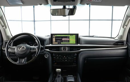 Lexus LX III, 2017 год, 6 350 000 рублей, 8 фотография