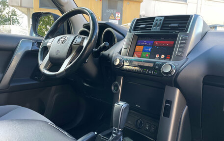 Toyota Land Cruiser Prado 150 рестайлинг 2, 2010 год, 2 549 000 рублей, 12 фотография
