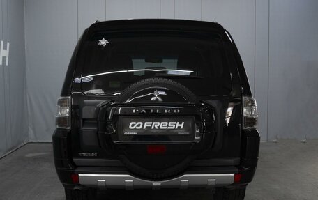 Mitsubishi Pajero IV, 2013 год, 2 060 000 рублей, 4 фотография