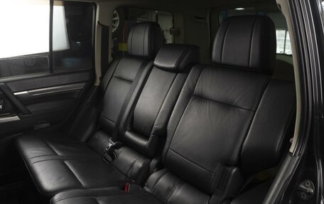 Mitsubishi Pajero IV, 2013 год, 2 060 000 рублей, 12 фотография