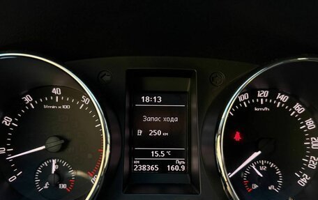 Skoda Yeti I рестайлинг, 2014 год, 1 197 000 рублей, 17 фотография