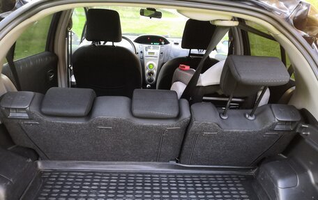 Toyota Yaris III рестайлинг, 2008 год, 650 000 рублей, 12 фотография