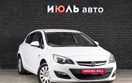 Opel Astra J, 2014 год, 946 000 рублей, 3 фотография