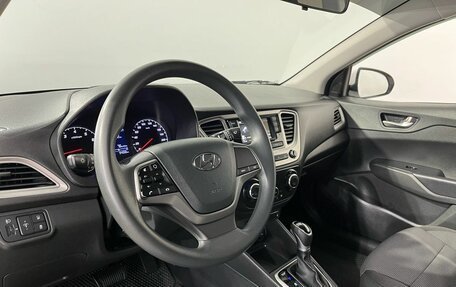 Hyundai Solaris II рестайлинг, 2021 год, 1 600 000 рублей, 8 фотография