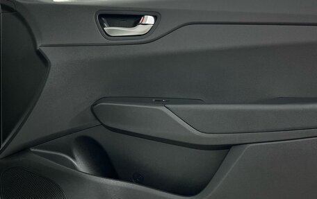 Hyundai Solaris II рестайлинг, 2021 год, 1 600 000 рублей, 19 фотография