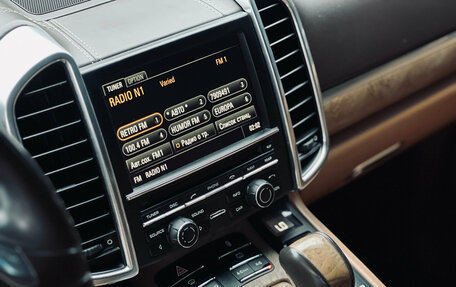 Porsche Cayenne III, 2011 год, 2 090 000 рублей, 23 фотография