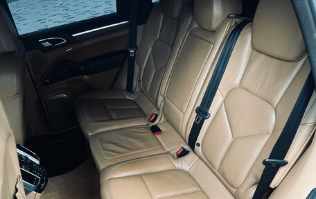 Porsche Cayenne III, 2011 год, 2 090 000 рублей, 27 фотография