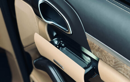 Porsche Cayenne III, 2011 год, 2 090 000 рублей, 29 фотография