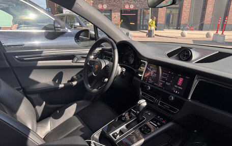 Porsche Macan I рестайлинг, 2022 год, 10 000 000 рублей, 13 фотография