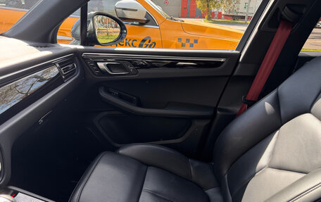 Porsche Macan I рестайлинг, 2022 год, 10 000 000 рублей, 15 фотография