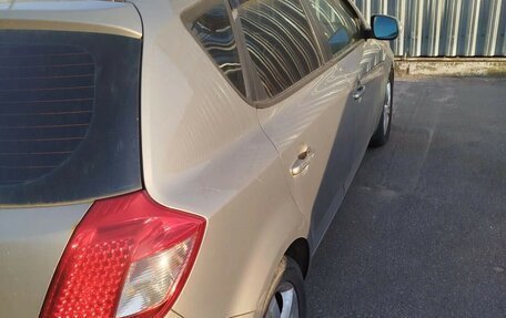 KIA cee'd I рестайлинг, 2010 год, 700 000 рублей, 3 фотография