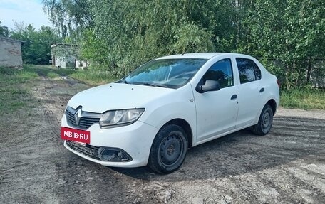 Renault Logan II, 2017 год, 350 000 рублей, 2 фотография