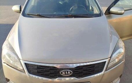 KIA cee'd I рестайлинг, 2010 год, 700 000 рублей, 11 фотография
