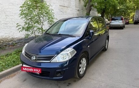 Nissan Tiida, 2010 год, 600 000 рублей, 2 фотография