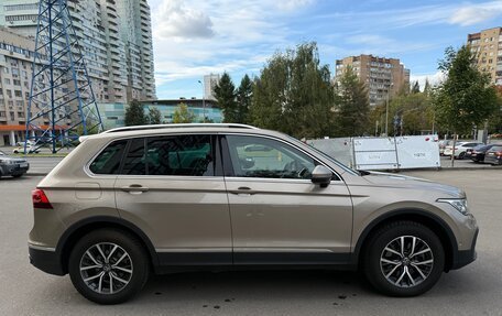 Volkswagen Tiguan II, 2021 год, 3 100 000 рублей, 4 фотография