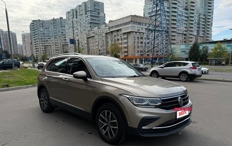 Volkswagen Tiguan II, 2021 год, 3 100 000 рублей, 3 фотография