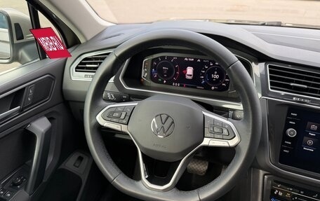 Volkswagen Tiguan II, 2021 год, 3 100 000 рублей, 32 фотография