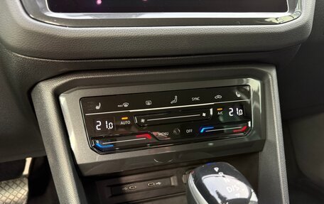 Volkswagen Tiguan II, 2021 год, 3 100 000 рублей, 37 фотография