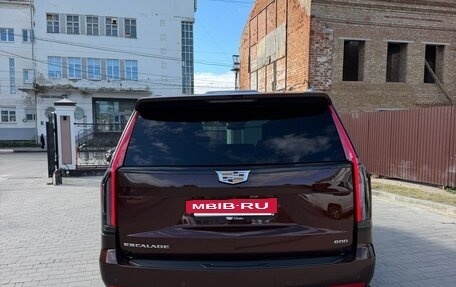 Cadillac Escalade V, 2024 год, 16 500 000 рублей, 8 фотография