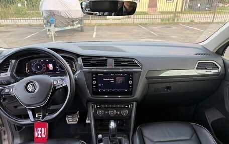 Volkswagen Tiguan II, 2019 год, 3 200 000 рублей, 2 фотография