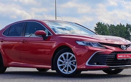 Toyota Camry, 2022 год, 3 700 000 рублей, 1 фотография