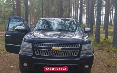 Chevrolet Tahoe III, 2012 год, 1 900 000 рублей, 1 фотография